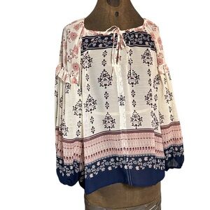 Vince Camuto Navy and Cream Patterned Blouse